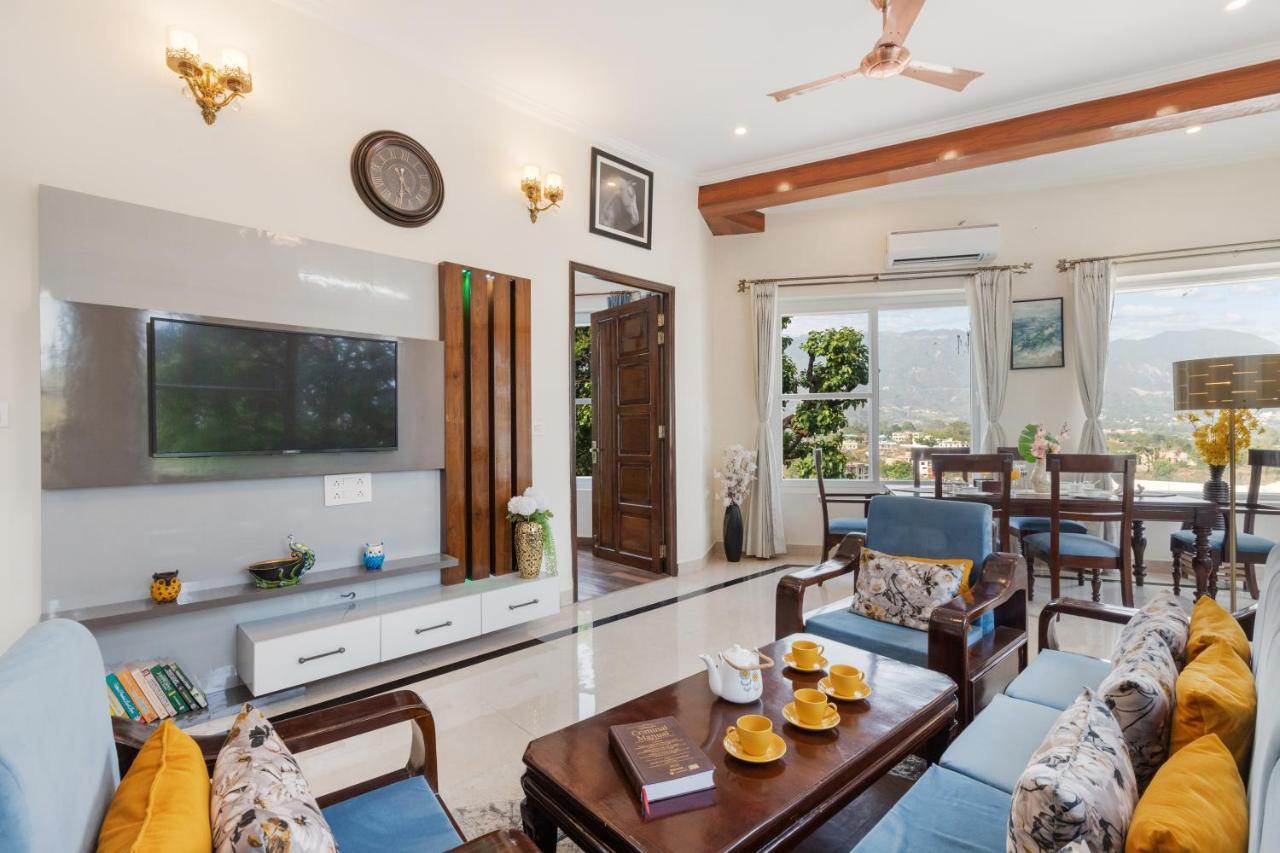 Saffronstays Asher House, デヘラードゥーン エクステリア 写真