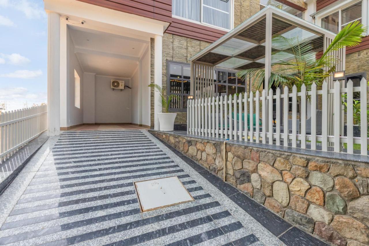 Saffronstays Asher House, デヘラードゥーン エクステリア 写真